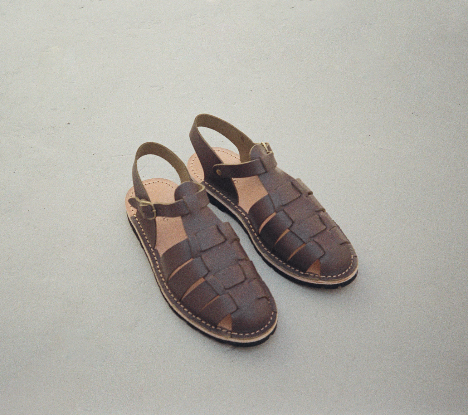 TEAK SANDALS - OLIVE