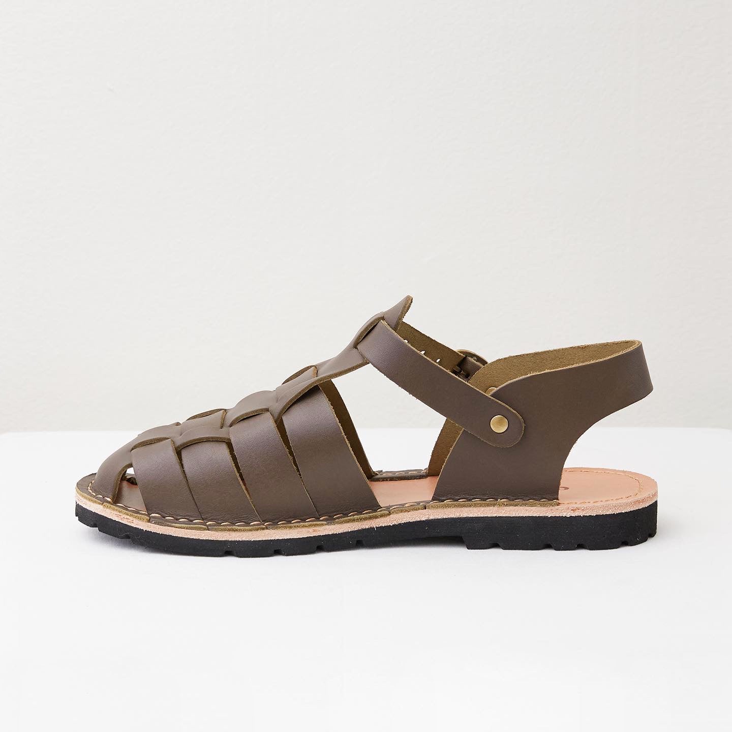 TEAK SANDALS - OLIVE
