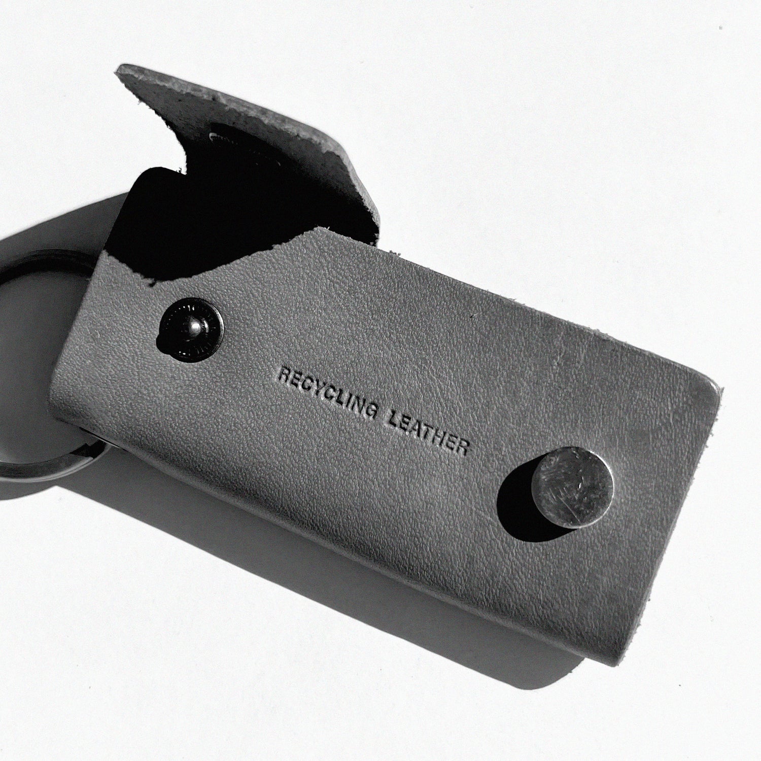 SIMPLE LEATHER KEY CASE