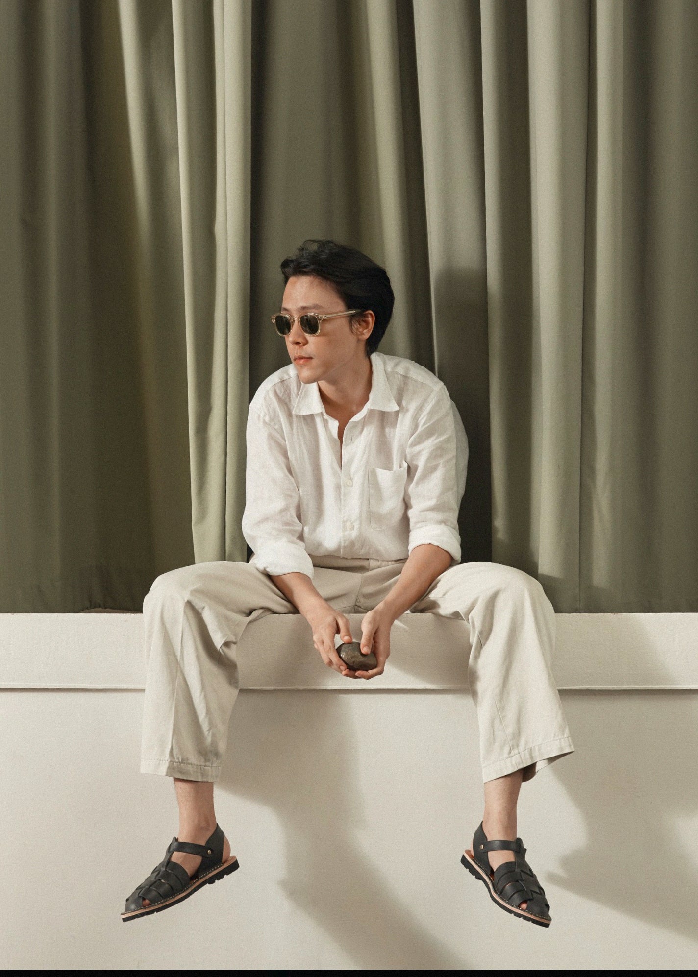 TEAK SANDALS - BLACK