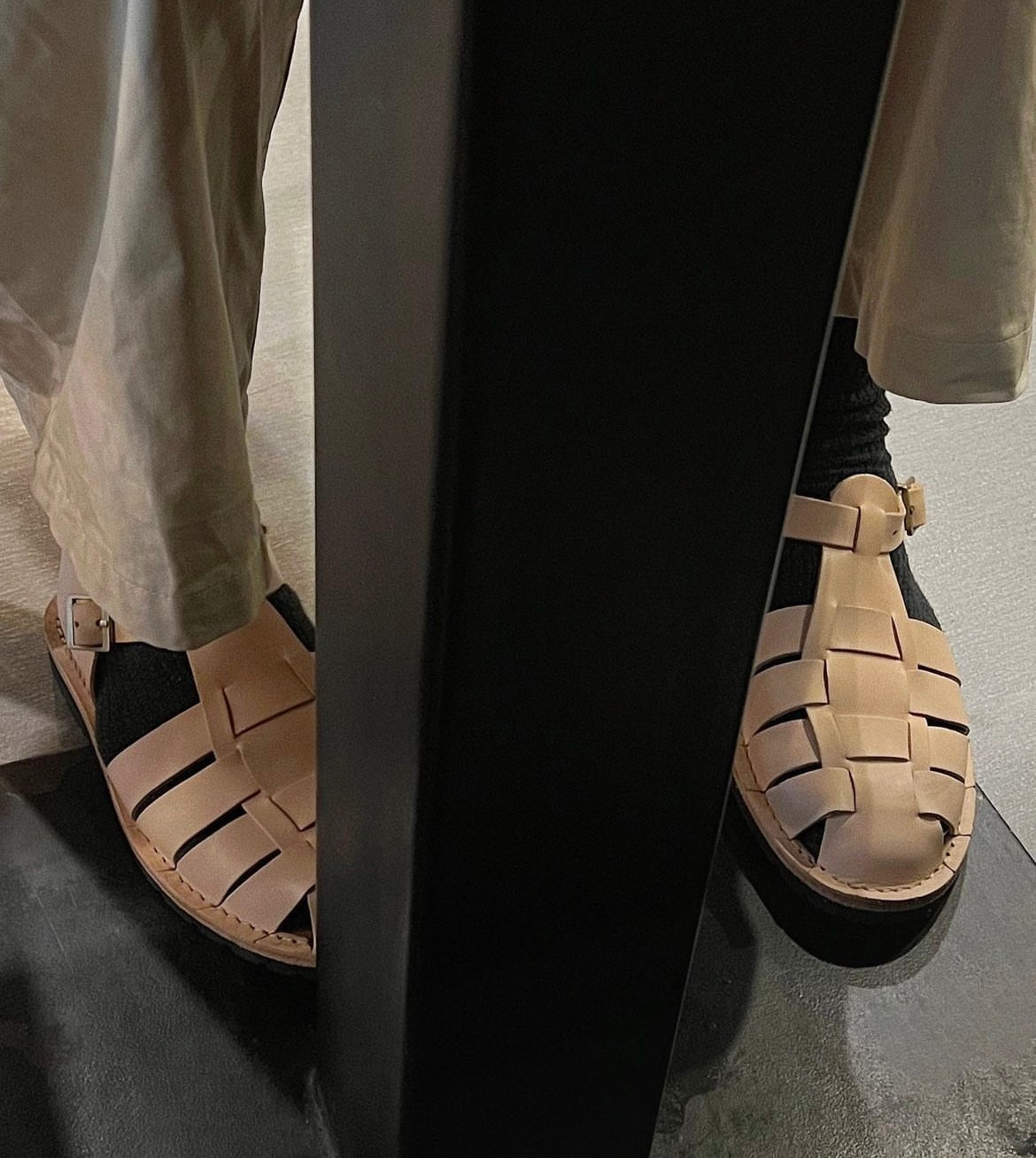 TEAK SANDALS - NATURAL