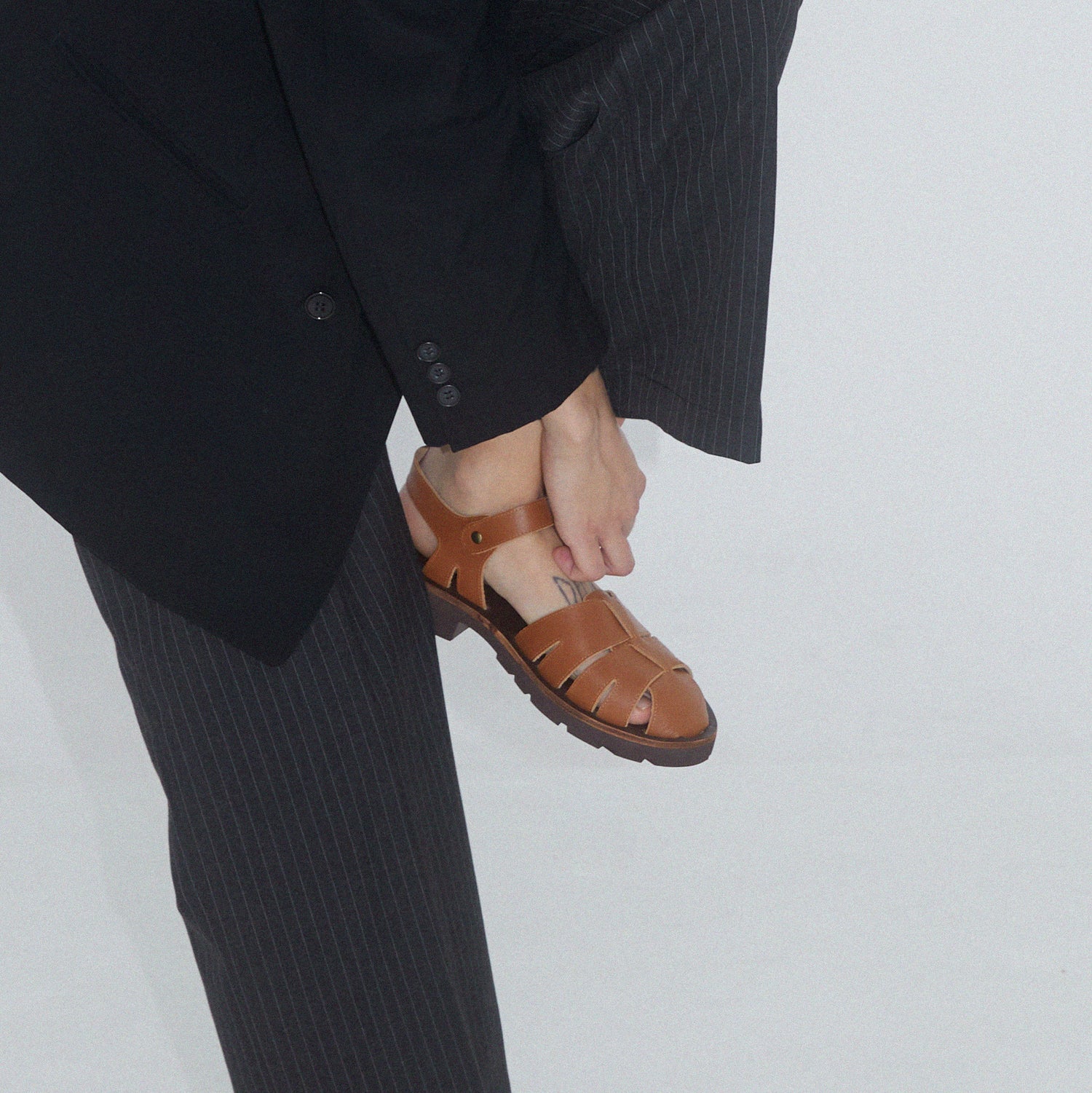 ROSE SANDALS - TOBACCO