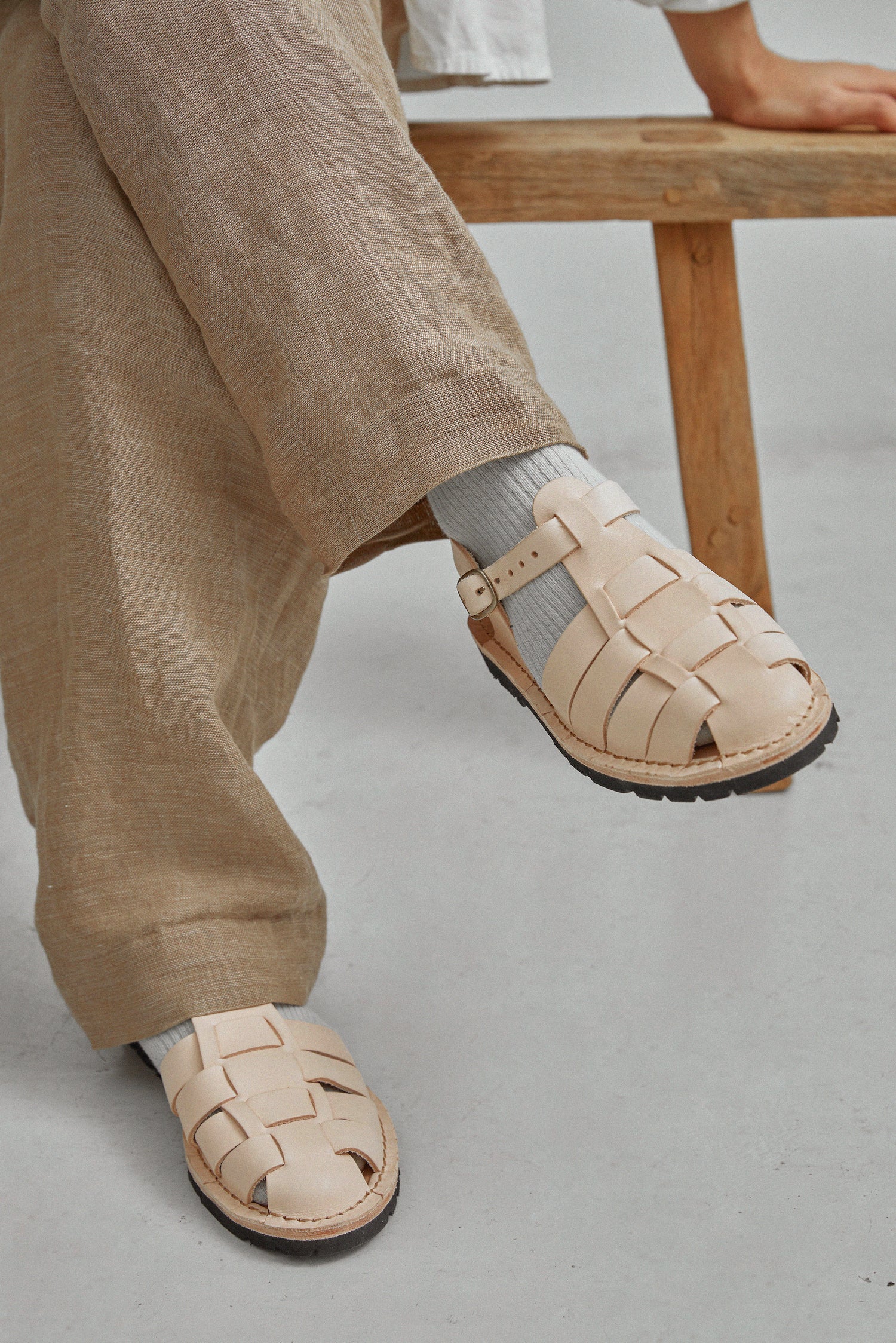 TEAK SANDALS - NATURAL