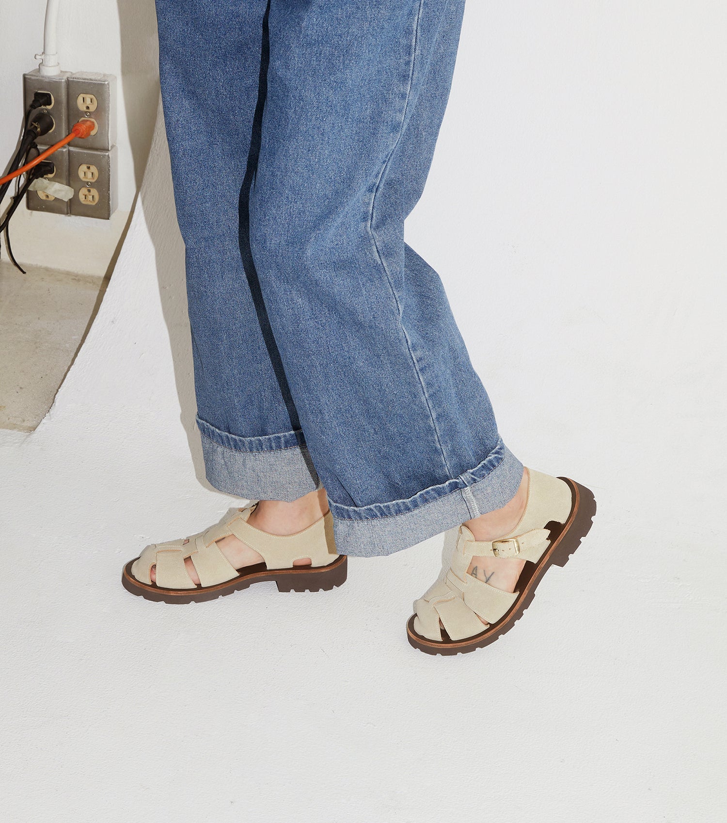 ASTER SANDALS - BEIGE