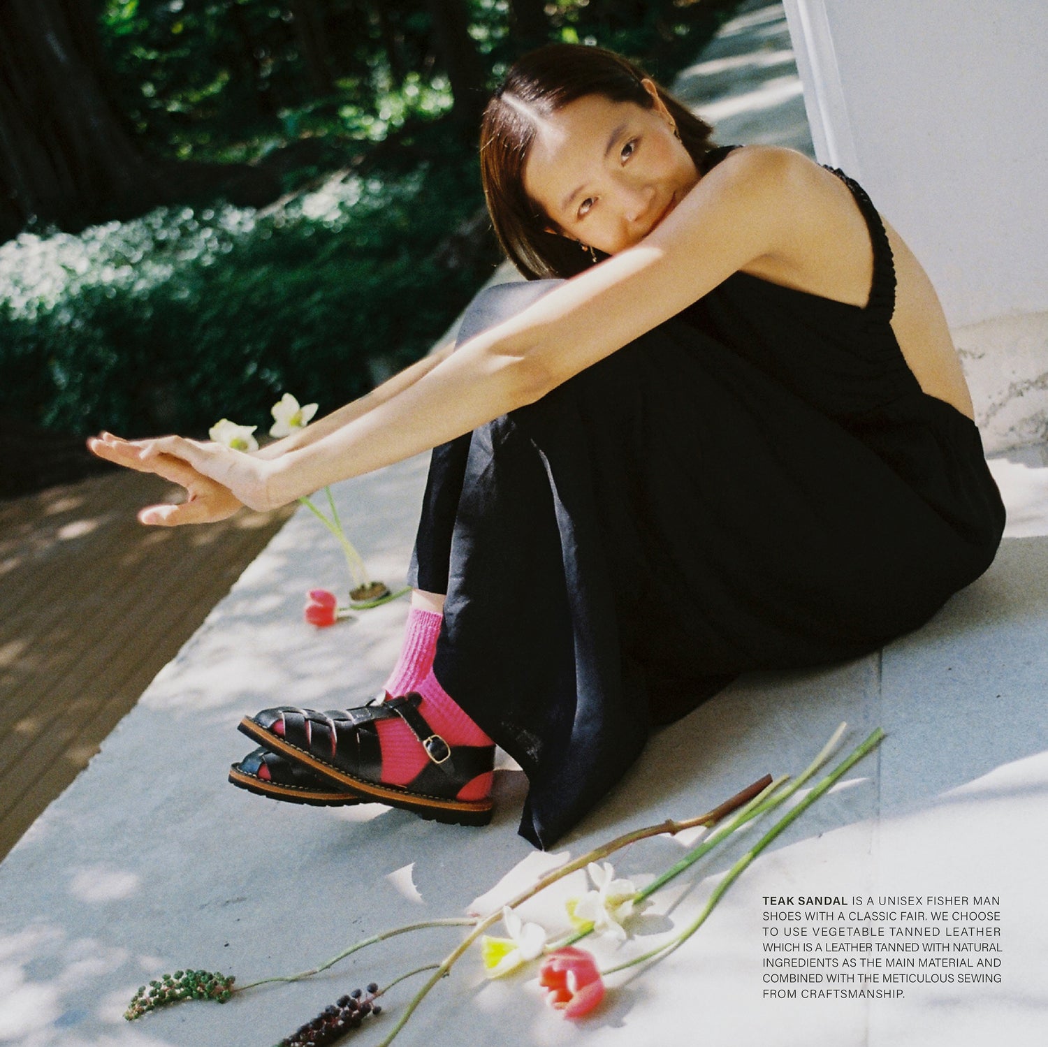 TEAK SANDALS - BLACK