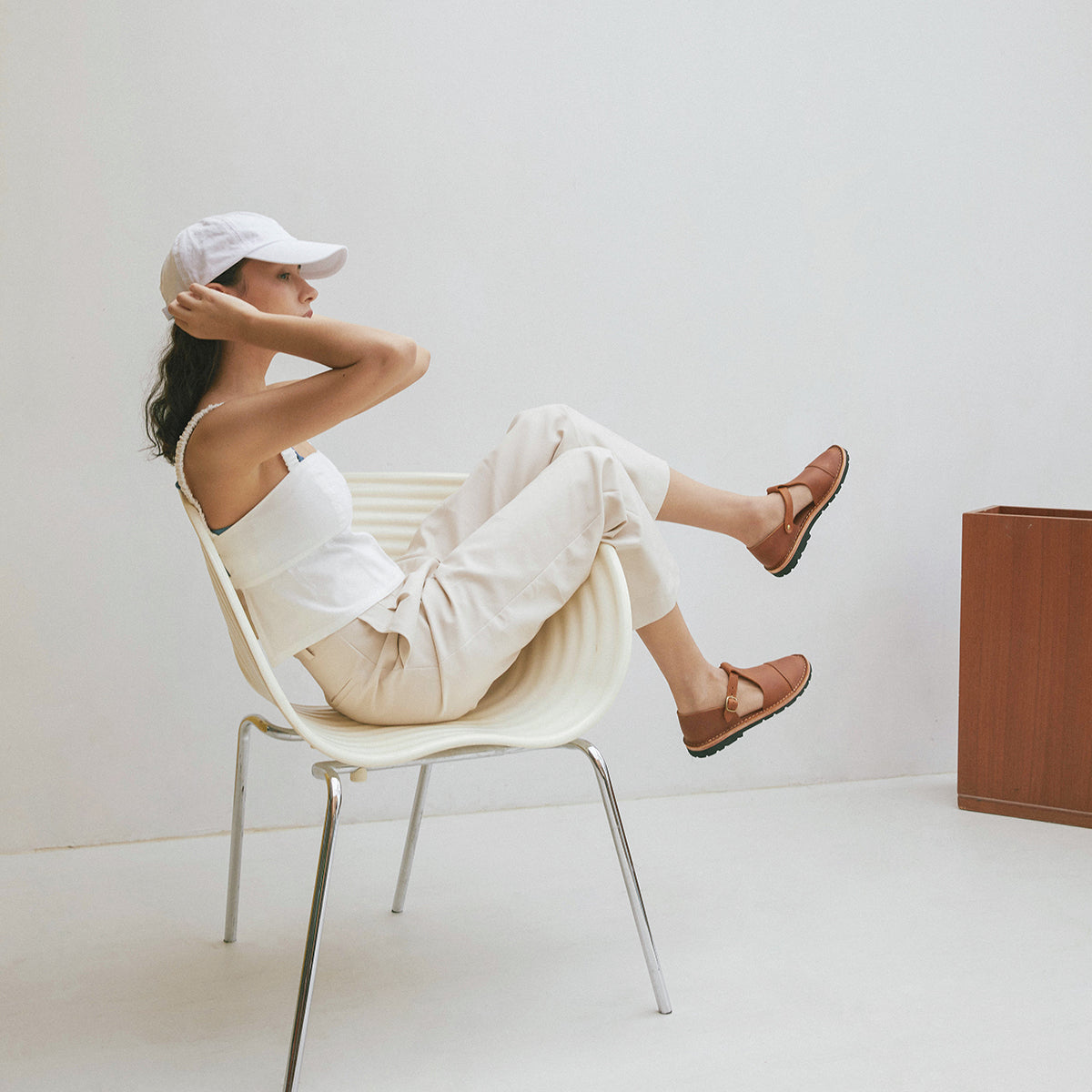 OAK SANDALS - TOBACCO