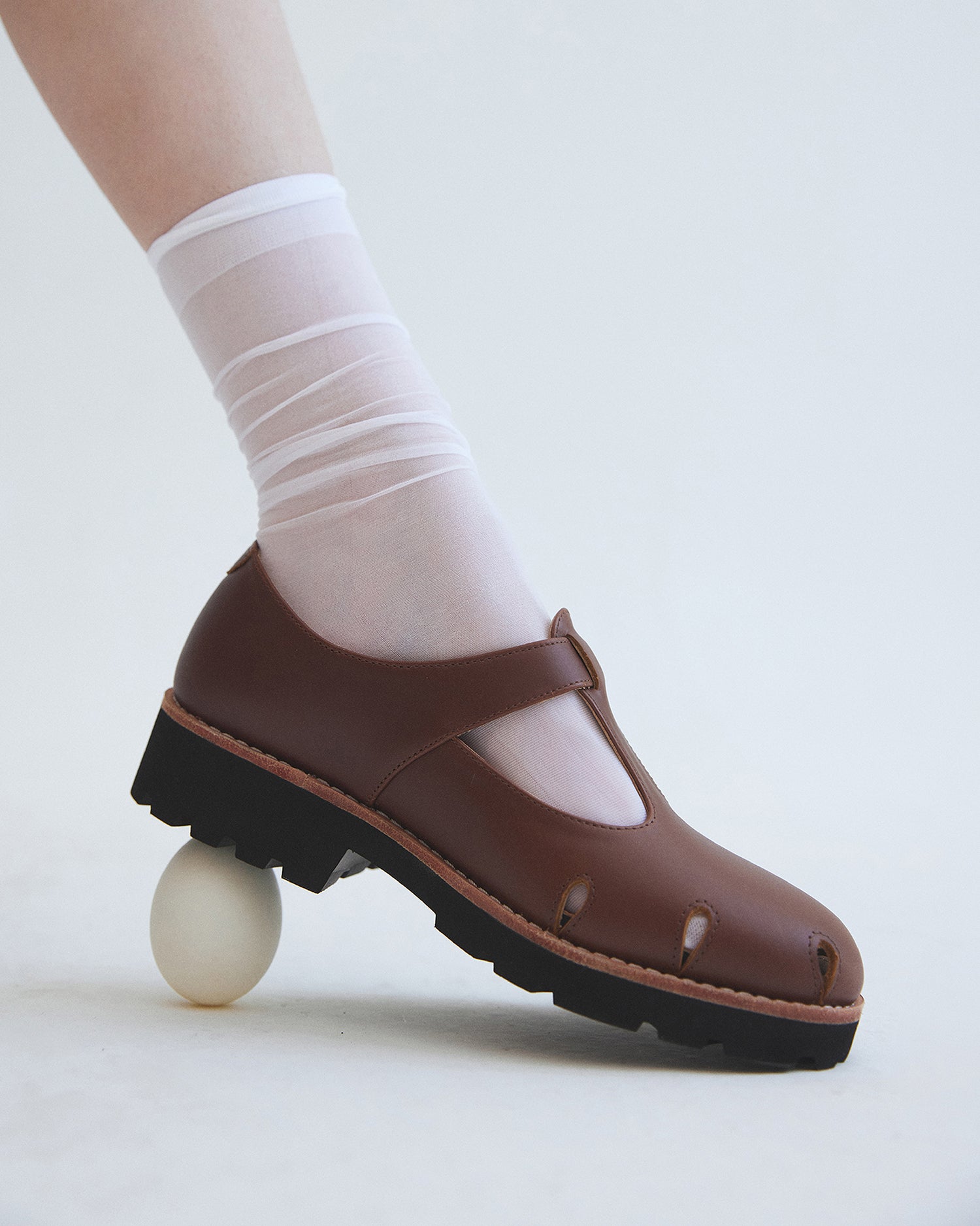 OLIVIA T-BAR MARY JANE - BROWN