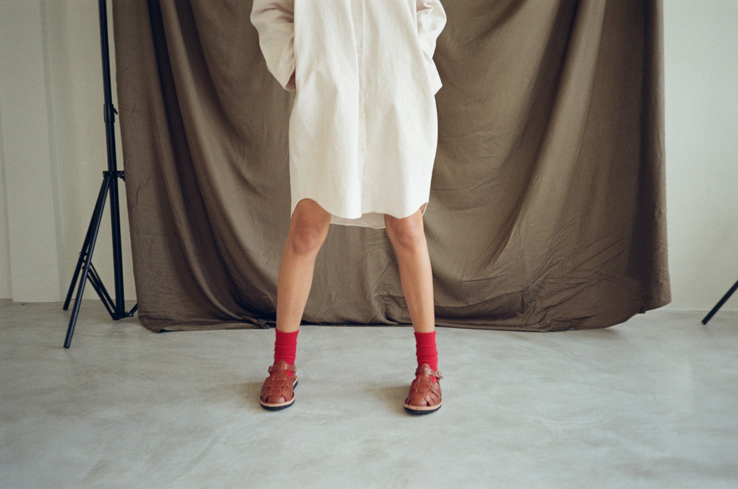 TEAK SANDALS - TOBACCO