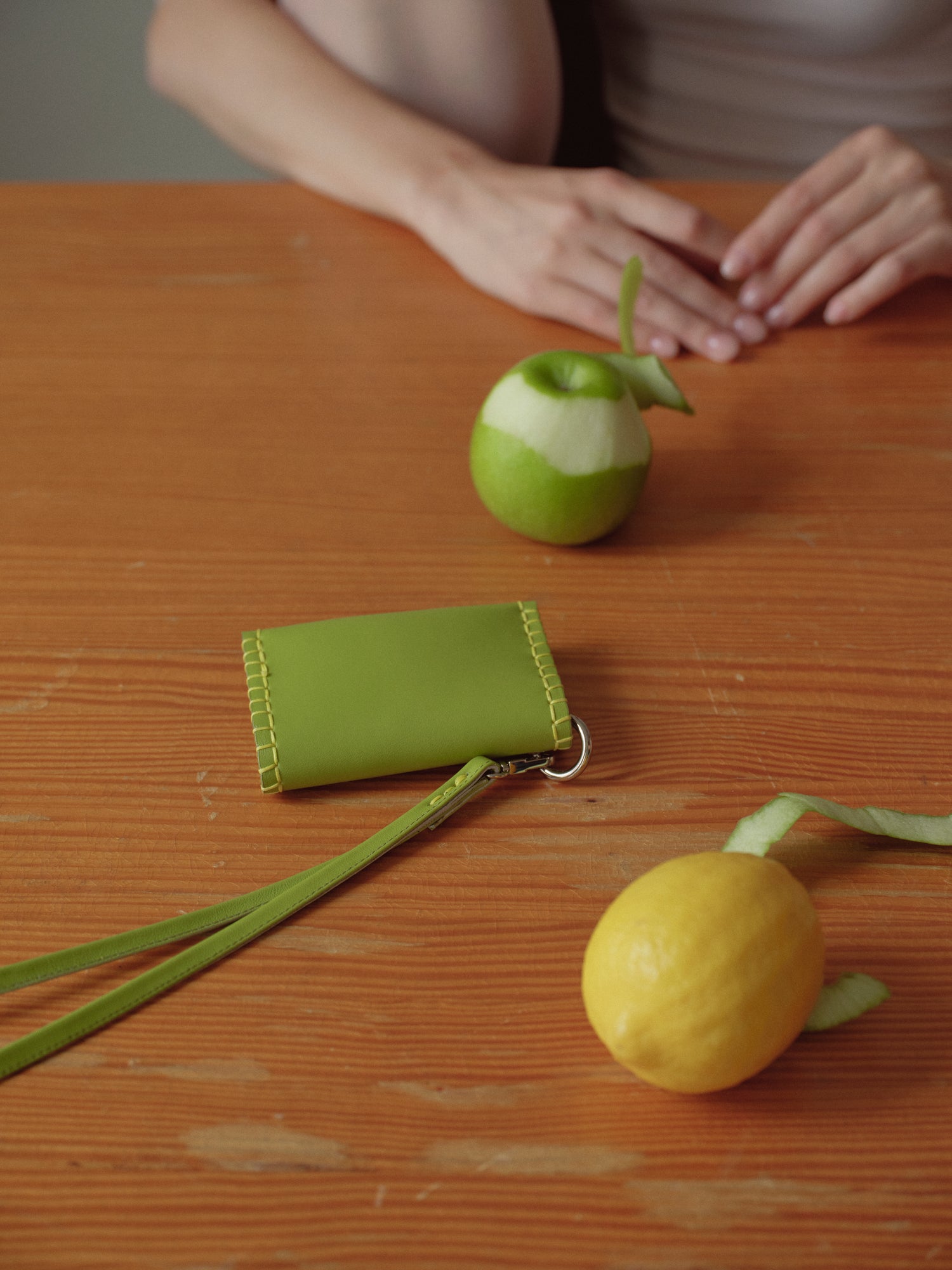 VINE WALLET - LIME